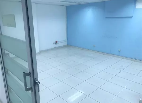 oficinas y locales comerciales - Local primer nivel zona comercial 2