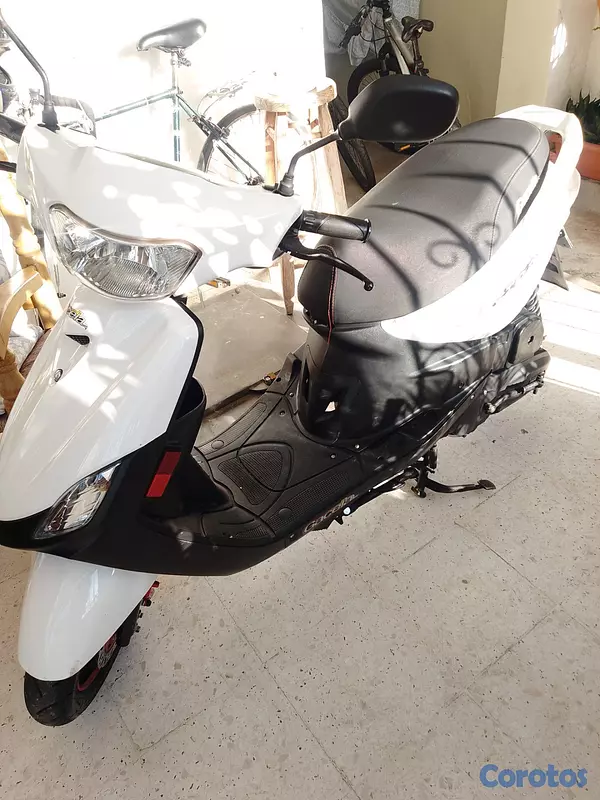 motores y pasolas - Estándar poco uso todo original  4