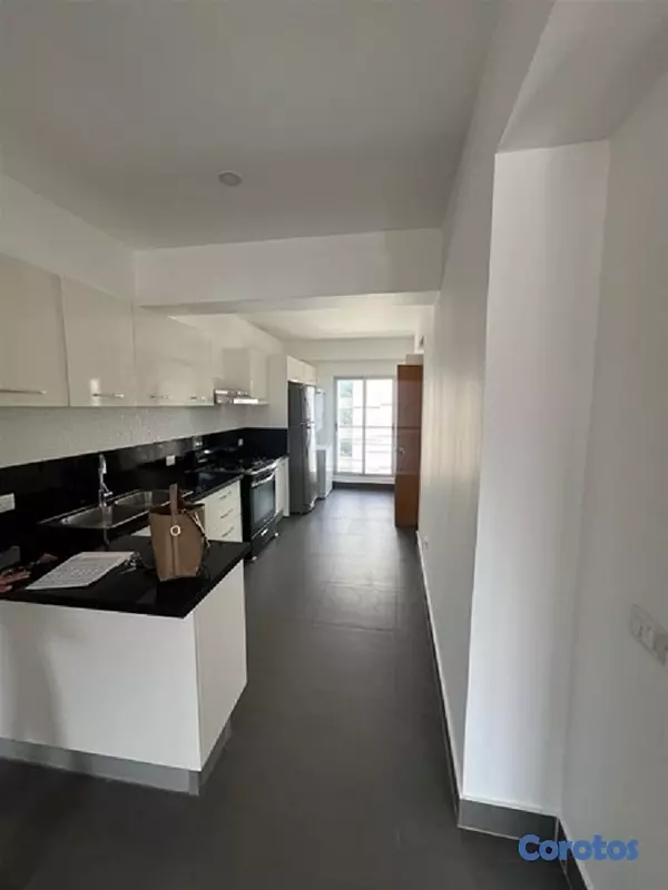 apartamentos - Apartamento en Piantini de 2 habitaciones Piso 8 10
