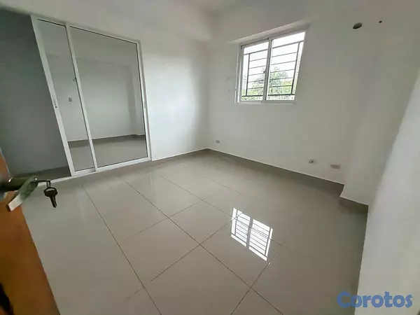 apartamentos - alquiló avenida independencia hondura tres habitaciones dos baños dos parqueos  17