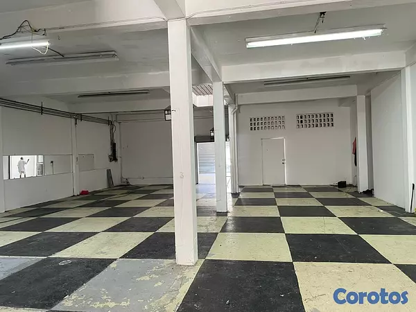 oficinas y locales comerciales - Local Comercial en la Zona Colonial de 508 metros  6