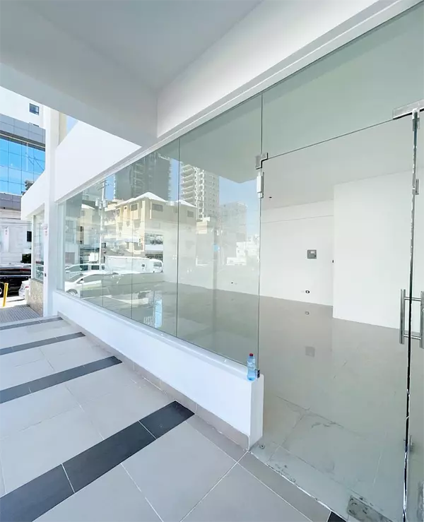 oficinas y locales comerciales - Local en Piantini primer nivel  4