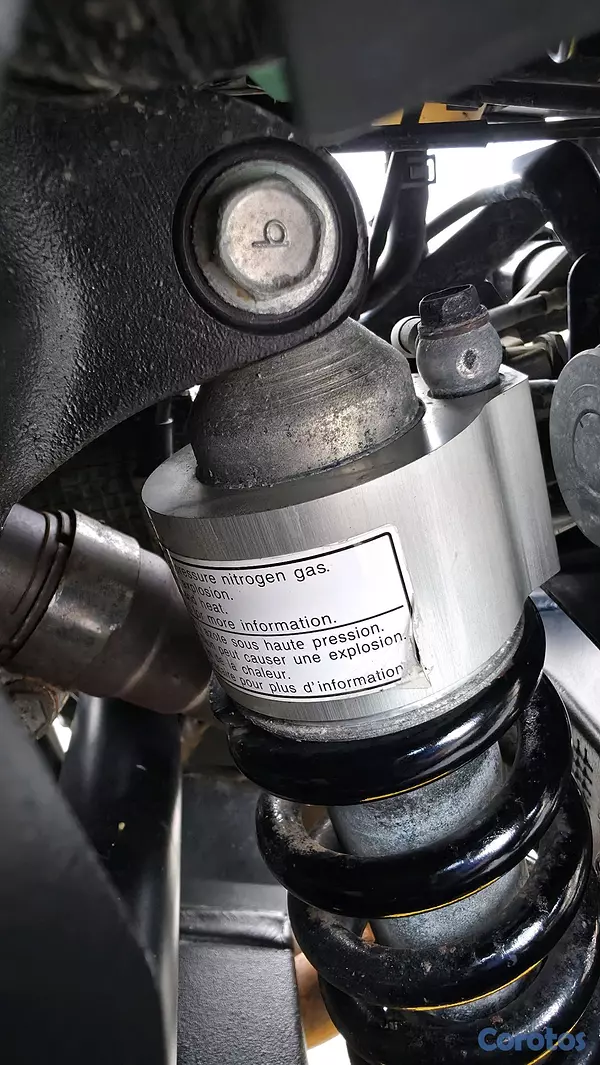 motores y pasolas - Suzuki V-Strom 650 2017  9