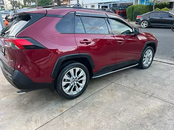jeepetas y camionetas - toyota rav4 1