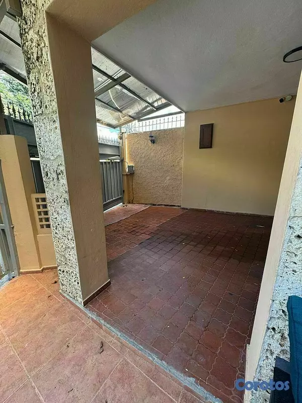 casas - Alquilo casa para fines comerciales en viejo arroy 3