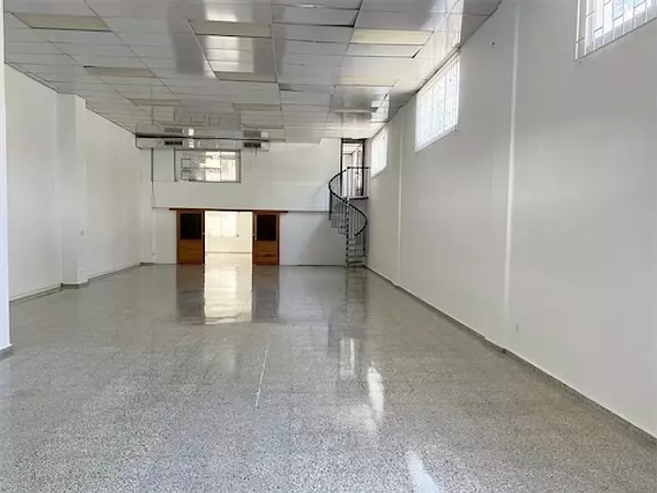 oficinas y locales comerciales - Local céntrico y comercial gazcue 5