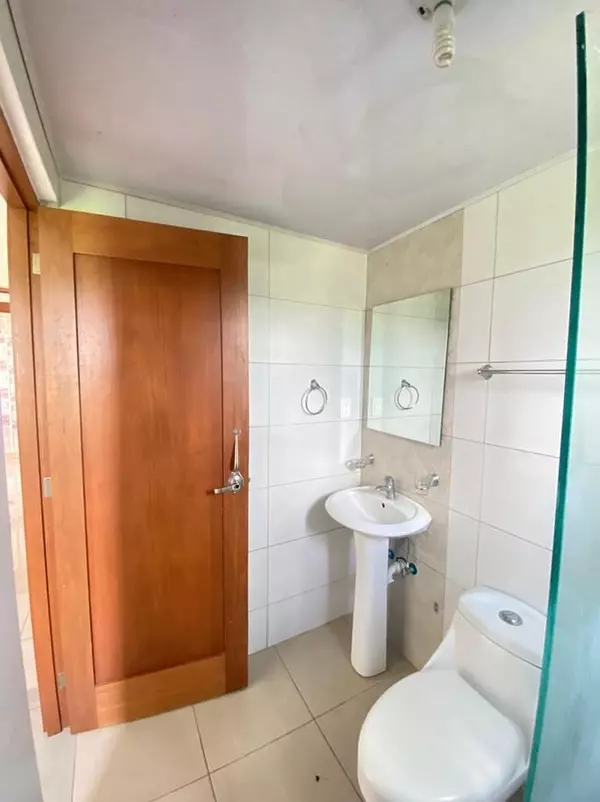 apartamentos - De Venta Apartamento con Piscina en Gurabo 4