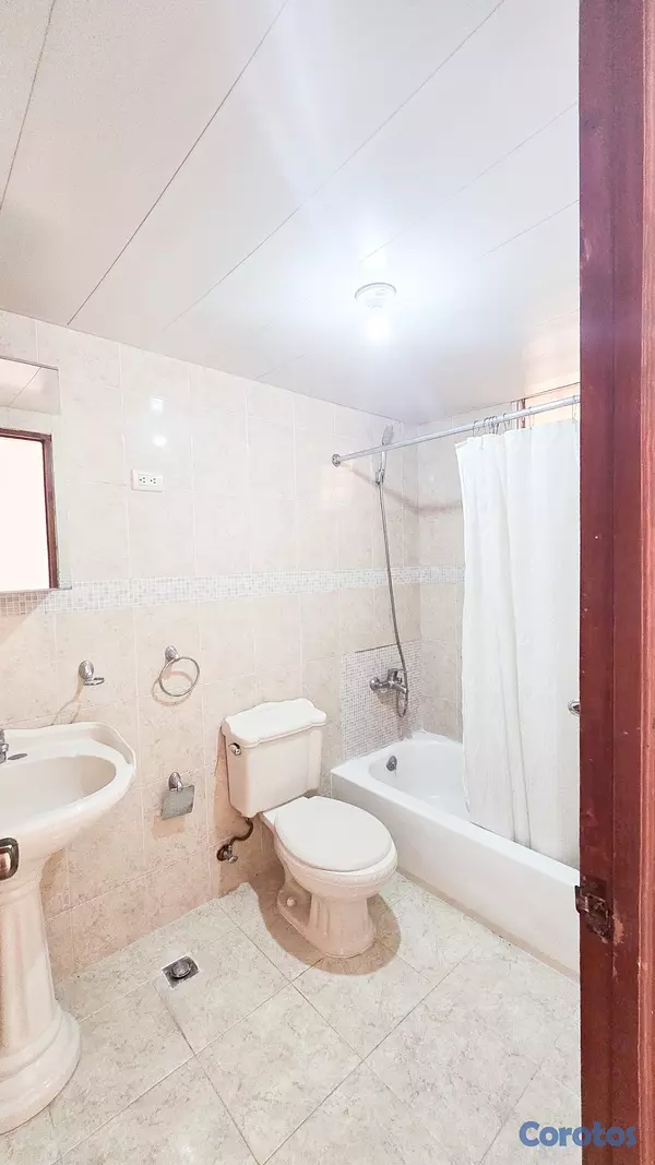 apartamentos - Apto en la Urb. Fernandez de 2 habitaciones.   9