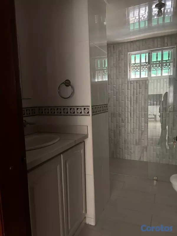 apartamentos - Moderno Apartamento Amueblado en Bella Vista — 3 Hab, 160 m², 3er Piso
 7