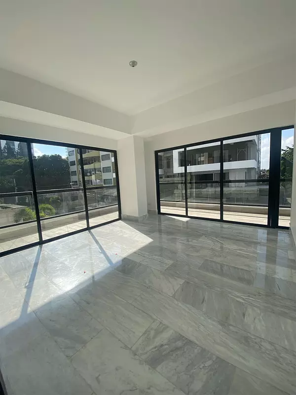 apartamentos - Apartamento de venta con área de cine en La Esmeralda  4