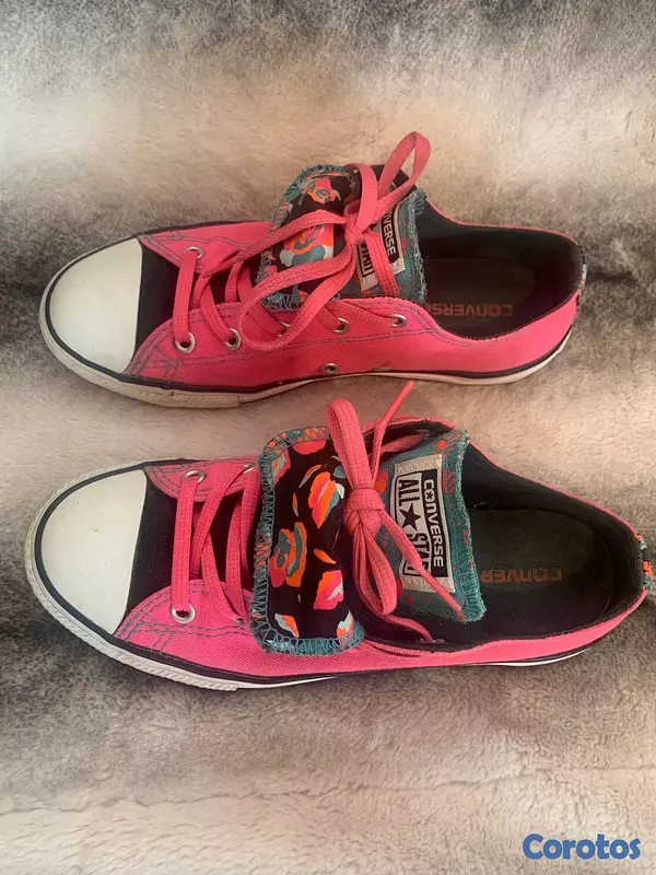 zapatos para mujer - Tenis Converse edición limitada con doble lengua. Para niña o mujer size 6 1/2 2