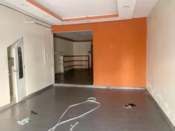 oficinas y locales comerciales - Local en primer nivel  3