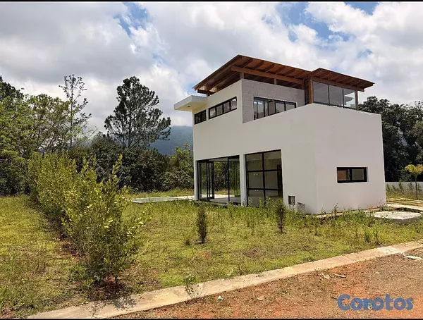 casas vacacionales y villas - Villa Jarabacoa en residencial privado villas  2