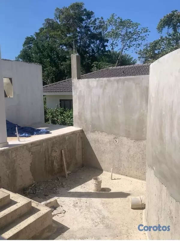 casas - En la segunda línea de playa,villa está casi lista con un apartamento extra  5