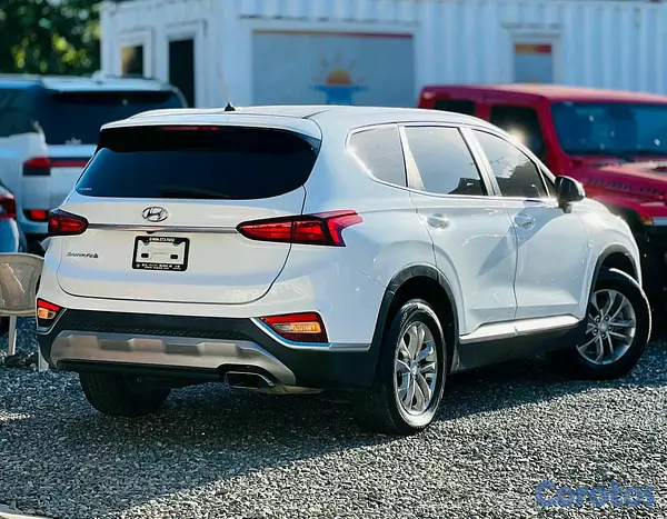 jeepetas y camionetas - Hyundai Santa Fe 14