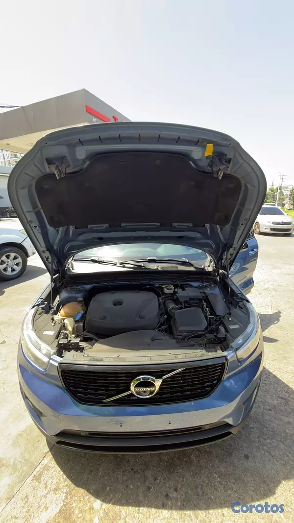 jeepetas y camionetas - Volvo XC40 año 2020 2