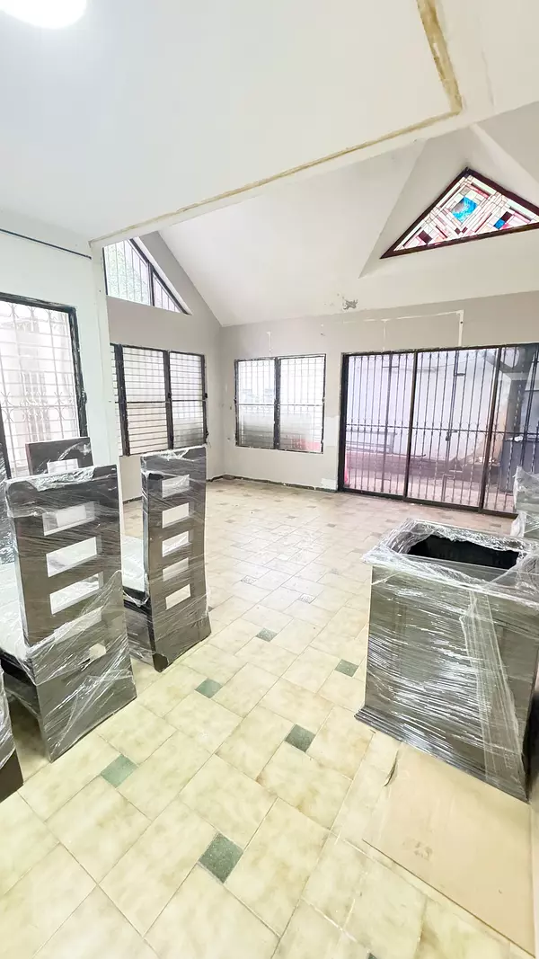 casas - Propiedad comercial  7