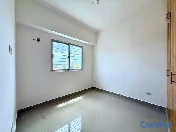 apartamentos - vendo independencia klm 9 dos habitaciones dos baños parqueo balcón servicio  2