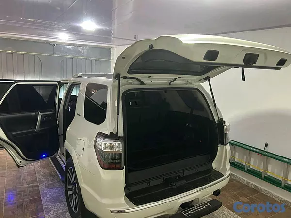 jeepetas y camionetas - Toyota 4runner limited 2015 6