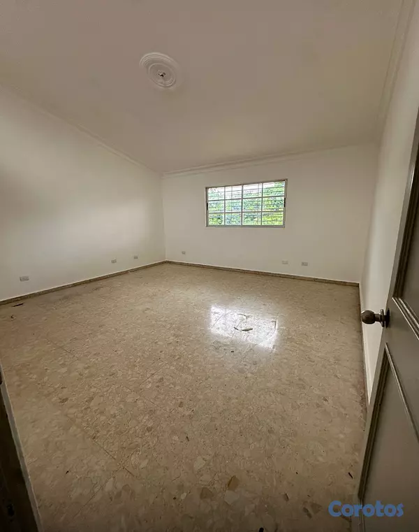 oficinas y locales comerciales - se alquila casa  8