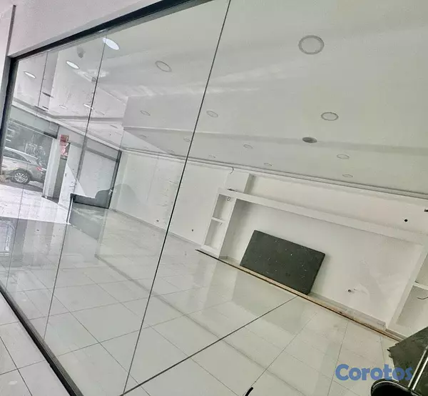 oficinas y locales comerciales - se alquila local  3