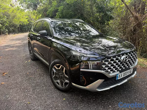 jeepetas y camionetas - Hyundai Santa Fe en excelente estado  9