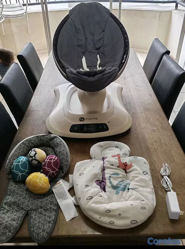 accesorios - Columpio Mecánico 4moms MamaRoo4 + Reductor de Recién Nacido 3
