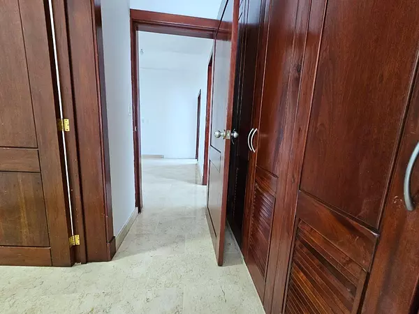 apartamentos - Se vende y se alquila  apartamento en el Naco 
 2