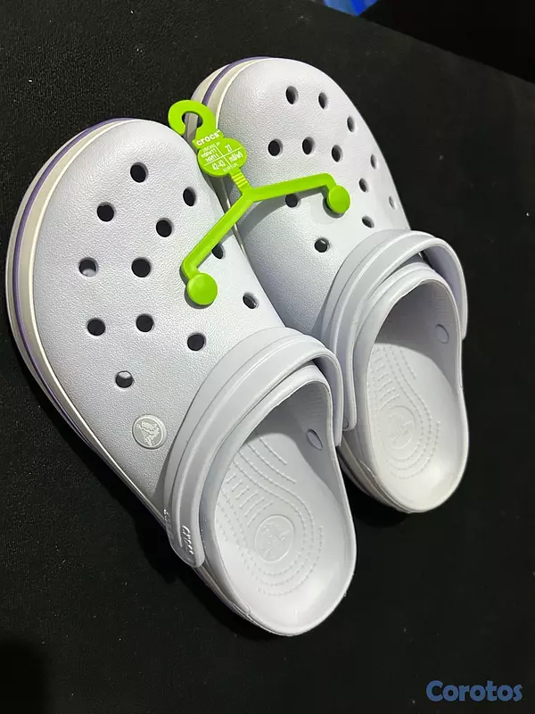 zapatos unisex - Crocs Originales- Moradas  4