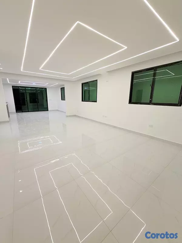 casas - venta de casa de lujo con piscina en la autopista de san isidro prado oriental  2