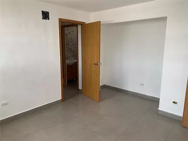oficinas y locales comerciales - De oportunidad local de 50m en 750 usd 3