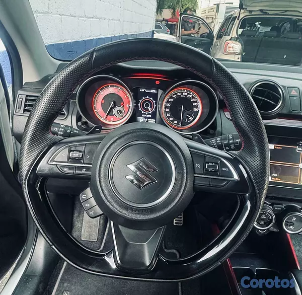 carros - SUZUKI SWIFT AMERICANO 5
