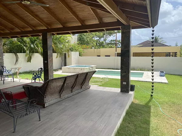 casas - casa con patio en Pto Pta  9