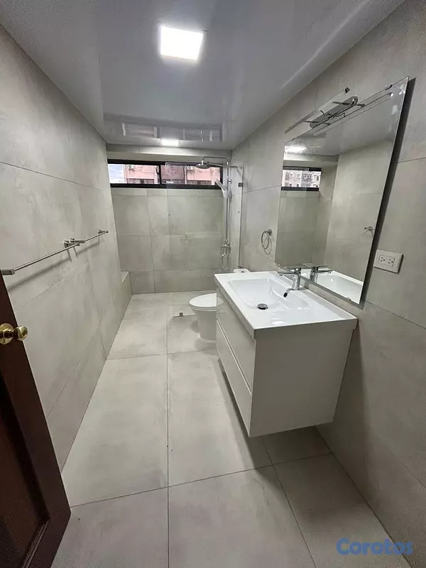 apartamentos - Alquilo apartamento clásico en Naco 6