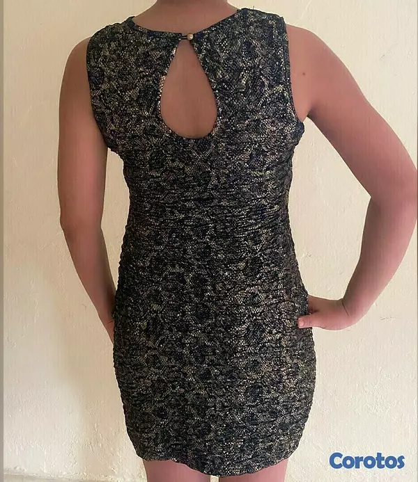 ropa para mujer - Vestido de fiesta con brillo, corto. 2