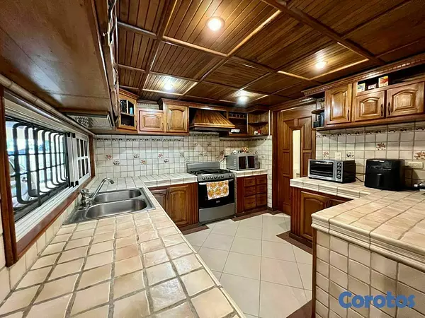 casas vacacionales y villas - Casa de 2 niveles en  alquiler  5