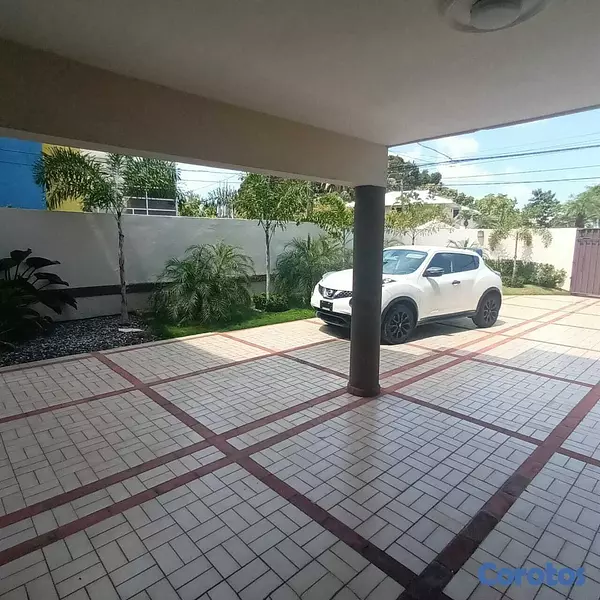 casas - Casa en alquiler en El millon habitaciones  5 2