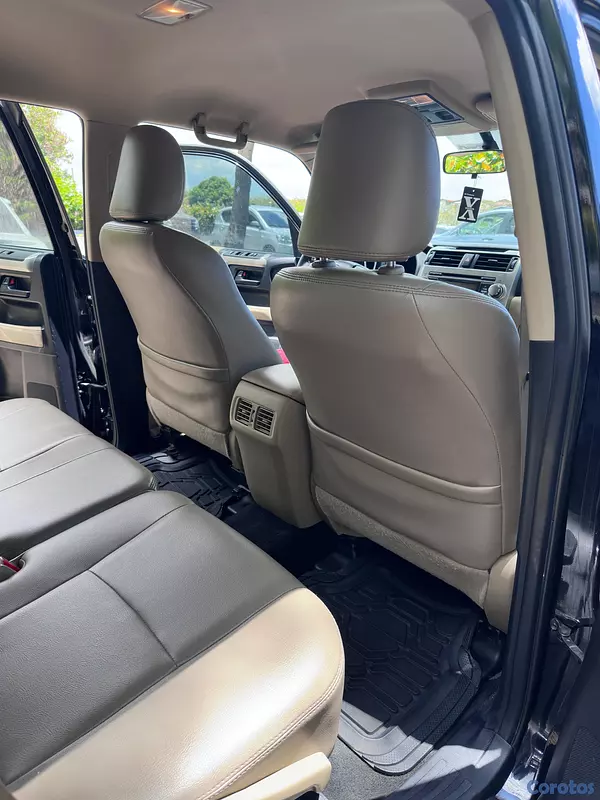 jeepetas y camionetas - Oferta Toyota 4Runner SR5 2011 Unico dueño. 8