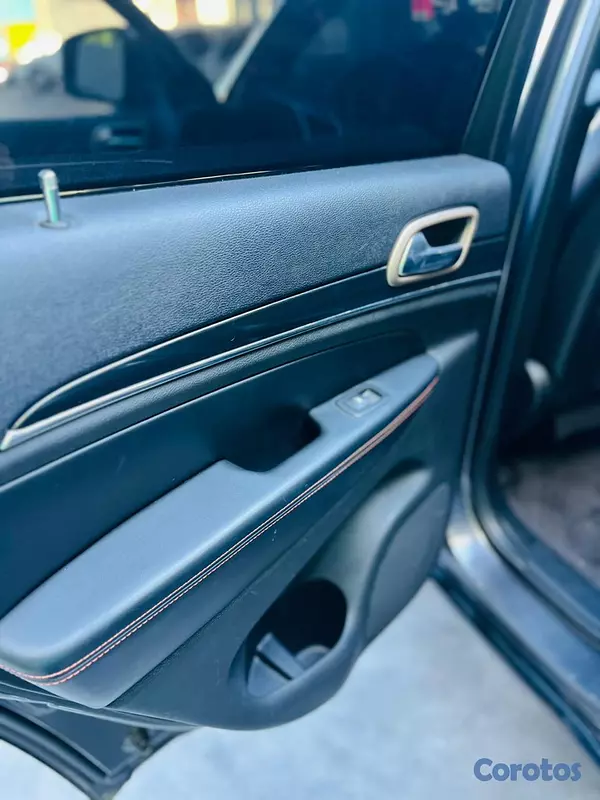 jeepetas y camionetas - JEEP GRAND CHEROKEE LIMITED  16