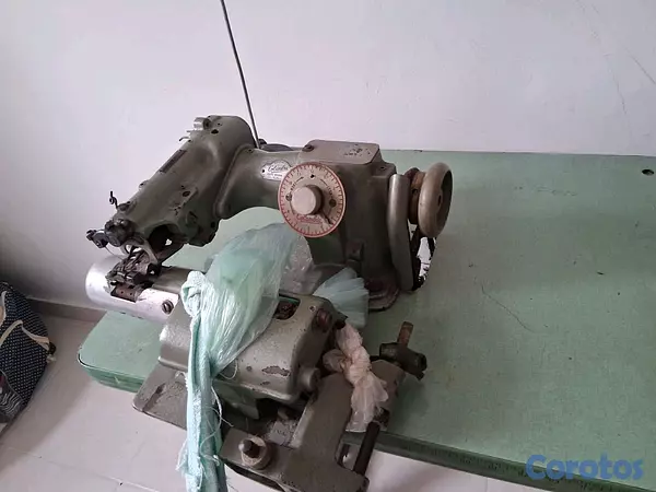 equipos profesionales - Máquina de fileteo y ruedo marca Union Special 4
