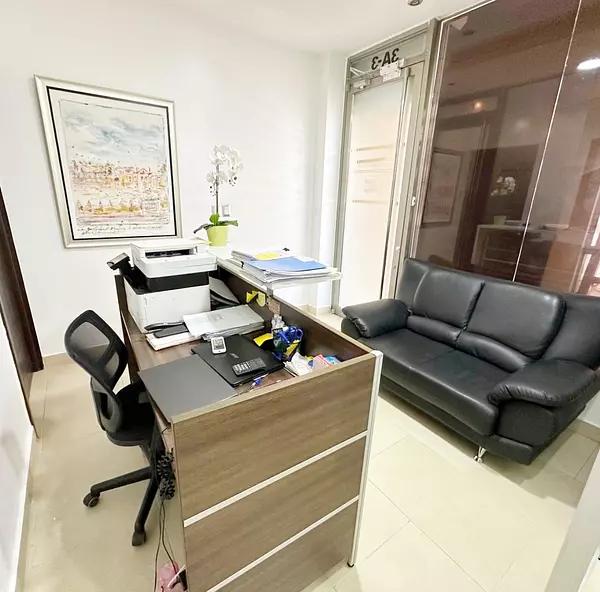 oficinas y locales comerciales - Local comercial en Venta  4