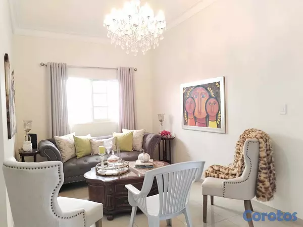 casas - Hermosa casa en venta: Avenida Independencia Urbanización Miramar.  8