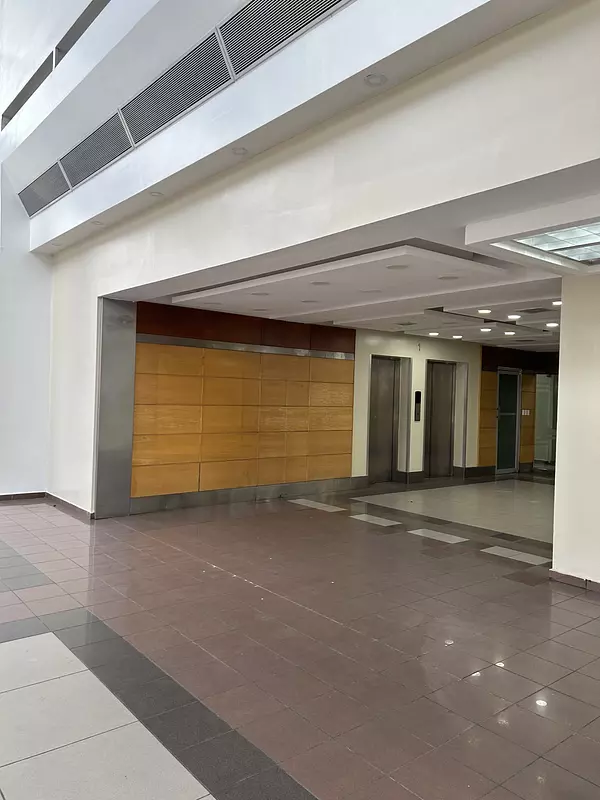 oficinas y locales comerciales -  Edificio corporativo alquiler en Naco 5