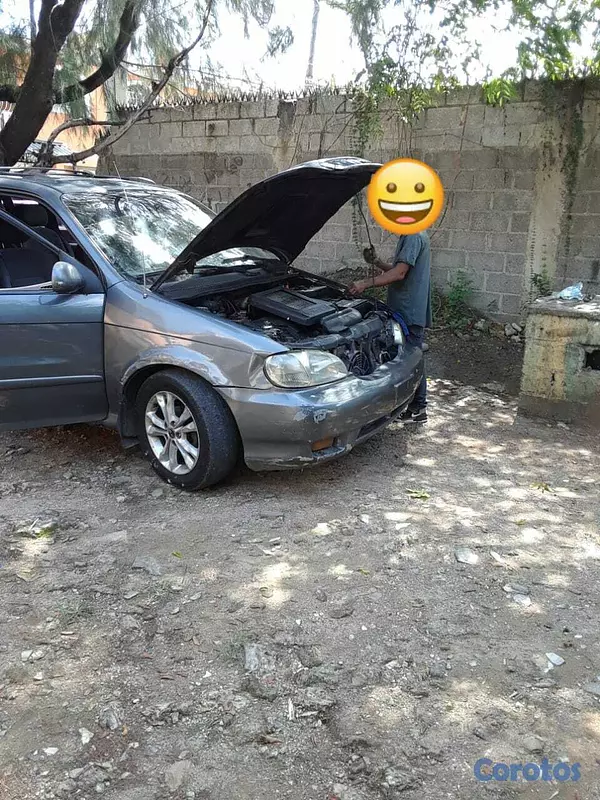 jeepetas y camionetas - VENDO KIA CARNIVAL 2003 3