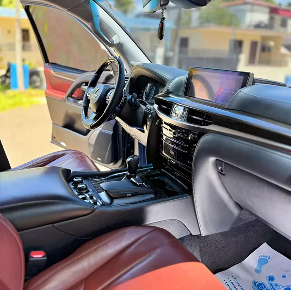 jeepetas y camionetas - lexus LX 570 2017  9