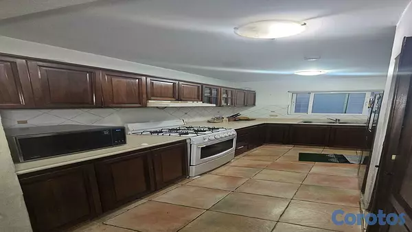 apartamentos - Apartamento en arroyo hondo, próximo al Nacional 5