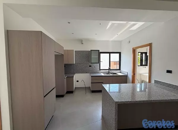 apartamentos - Moderno Apartamento en Venta o Alquiler en La Castellana, 2do nivel. 9