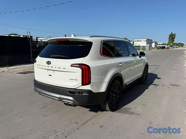 jeepetas y camionetas - Kia Telluride SX 2020 18