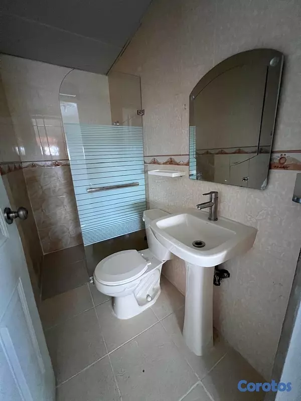 apartamentos - venta de apartamento en Alma Rosa 1 4to piso sin ascensor Santo Domingo este  9