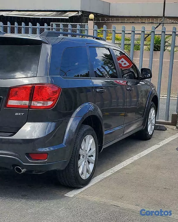 jeepetas y camionetas - Dodge Journey SXT 3.6 2017 nítida  4